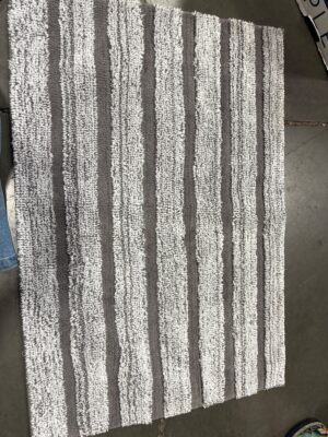 DEVGIRI EXPORTS LLC MULTINEEDLE BATH RUG Open Box — Big Savings Outlet Mesa AZ