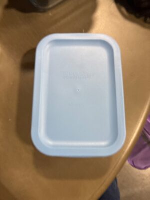 Scanned item GLASS TUPPERWARE — Big Savings Outlet Mesa AZ
