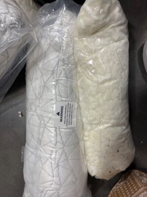 Coop Sleep Goods Original Adjustable Pillow, Queen Size — Big Savings Outlet Mesa AZ