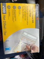 Medela Easy Four Breast Milk Storage Bags, 100 Count, 7oz (210ml) — Big Savings Outlet Mesa AZ