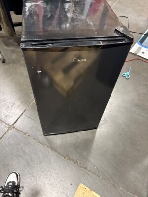 MIDEA MRM33S9ASL 3.3 CUFT Open Box — Big Savings Outlet Mesa AZ