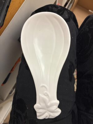 Threshold White Ceramic Spoon Rest with Leaf Detail — Big Savings Outlet Mesa AZ