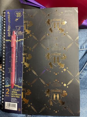 Yoobi Harry Potter 1 Subject Notebooks 8"x10.5" Wide Ruled with Pen Gold House Pride, School Supplies — Big Savings Outlet Mesa AZ