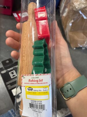 4-Piece Christmas Baking Set with Rolling Pin & Cookie Cutters — Big Savings Outlet Mesa AZ